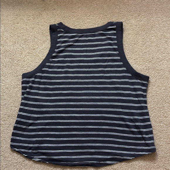 3 Madewell Whisper tanks - Picture 4 of 4